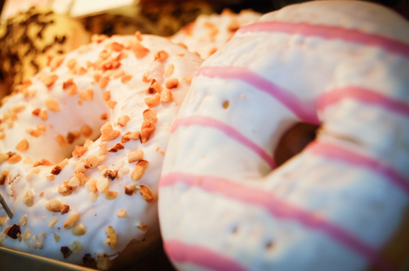 patisserie-MARIE-min_donuts_sweets_pastries_pastry_shop_cake_cakes_bakery_eating-987656